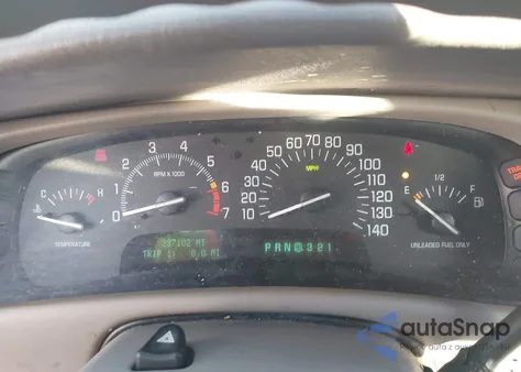 2000 Buick Park Avenue из США, поврежденный, VIN 1G4CW52K0Y4201033